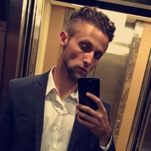 Meet your Posher, Amir